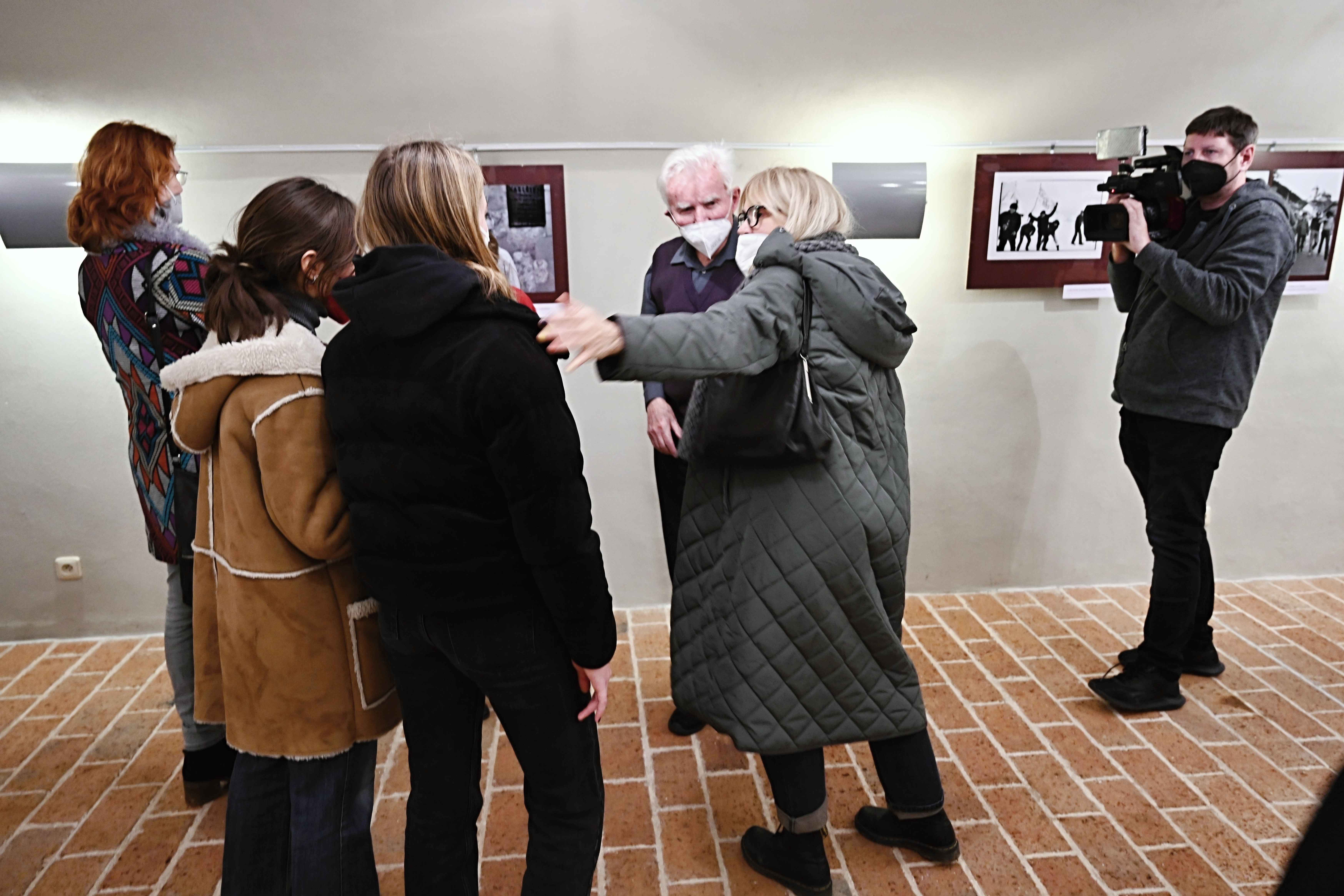 Pocta osobnosti - Ján Šmok | fotokontakt.cz | Vernisáž výstavy v sále U Kata strakonického hradu | 6. 1. 2022